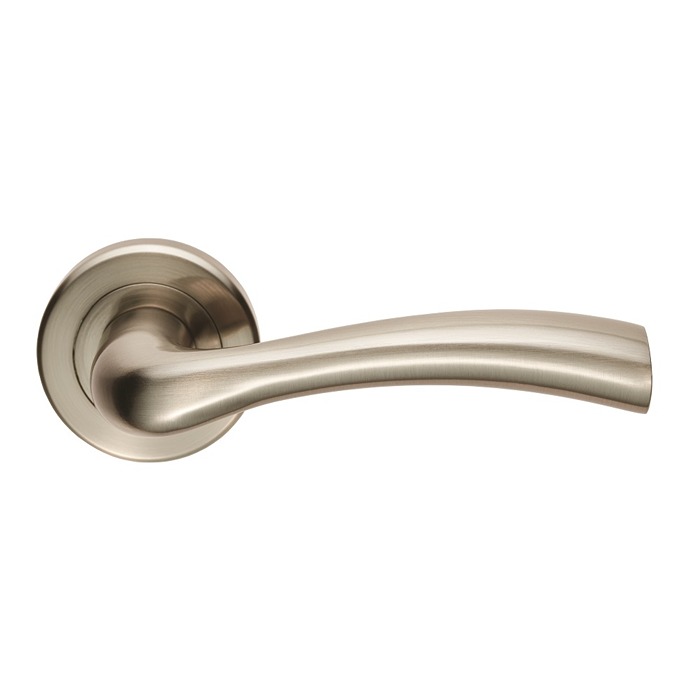 Cinquanta Lever Door Handle on Round Rose